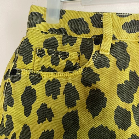 BLANK NYC woman's size 24 The Barrow lime light vintage animal high-rise shorts - Picture 6 of 12